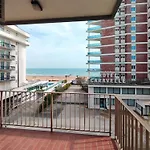 Apartment In Lido Di Jesolo 51131